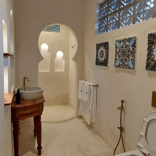 c6a550e0-d5ed-4f54-aab8-b167a9f7fa8a