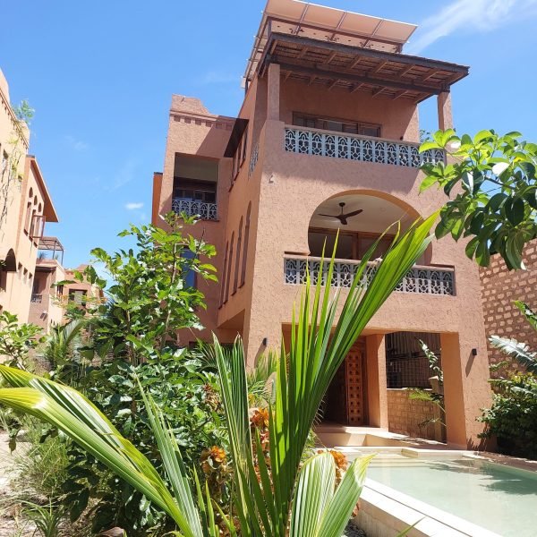 f00e3a6b-be46-4361-95ec-ad9139723c27